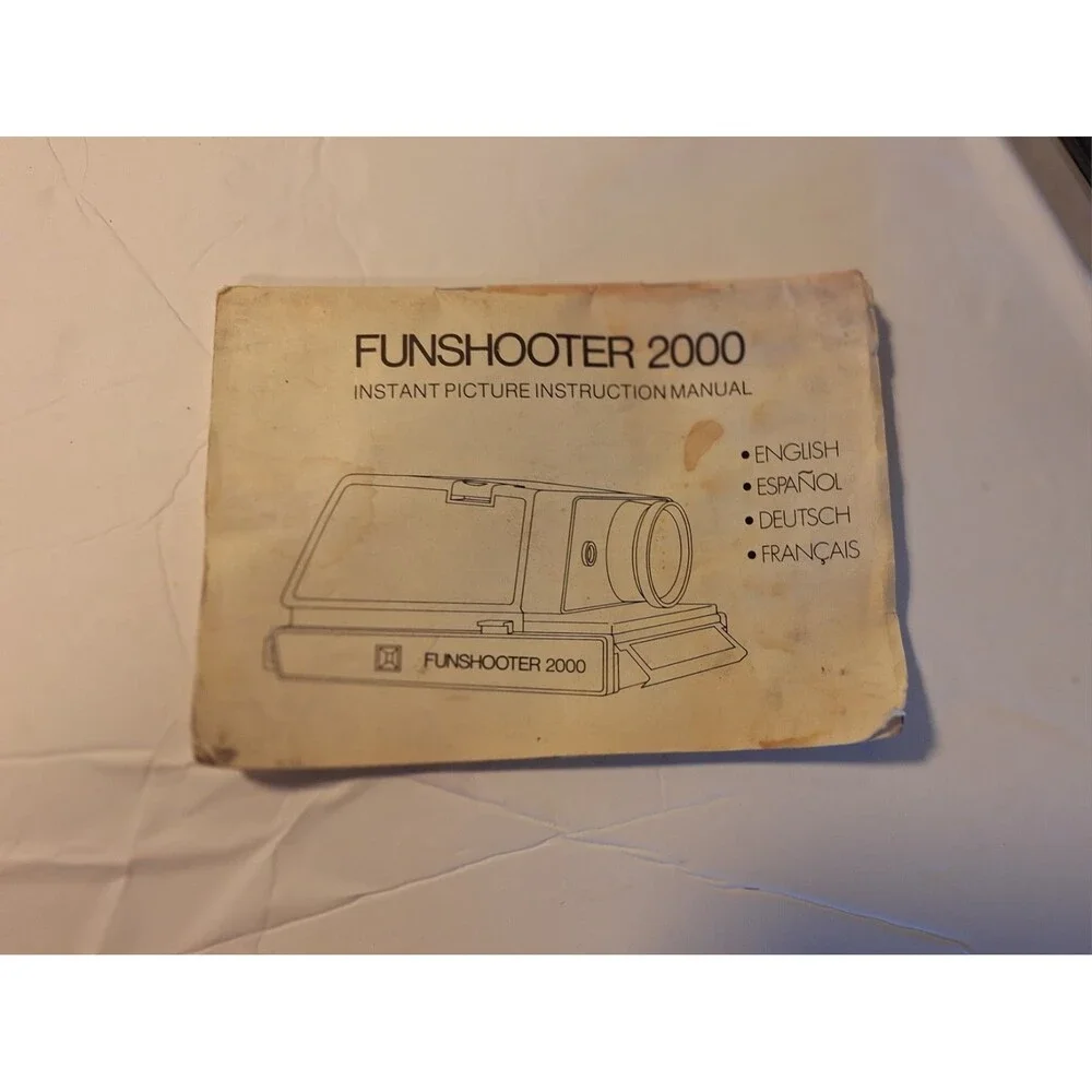 VTG Berkey Funshooter 2000 Camera With Case, Flash & Booklet Untested